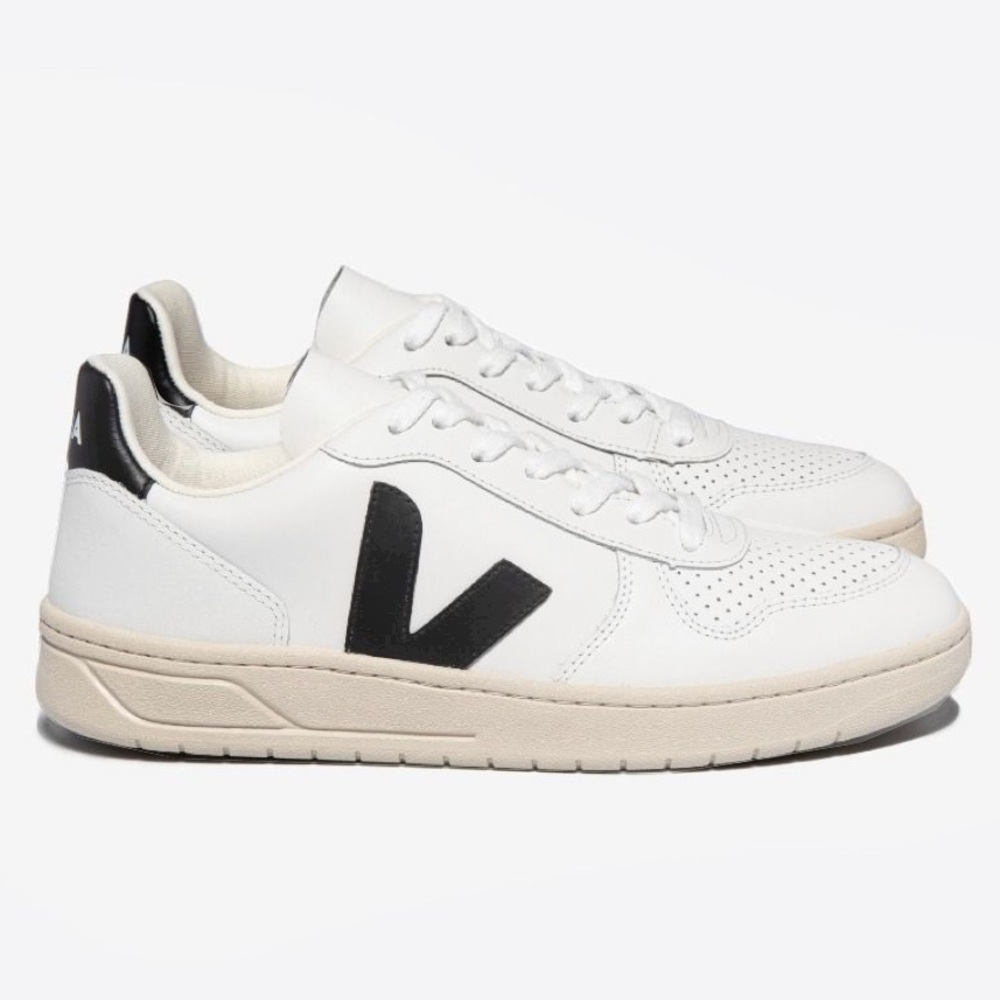 Veja V-10 Sneakers Women’s Size US 7/ EU 38